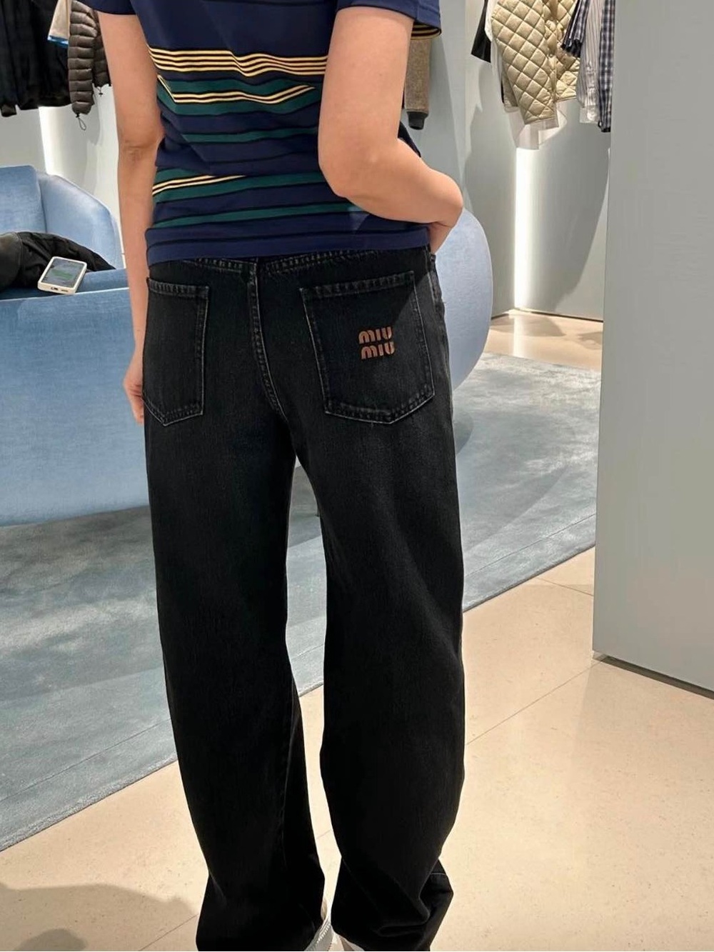 Black Wide-Leg Jeans with Logo Pocket